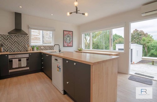 Grey Lynn House | Perfect Grey Lynn Home