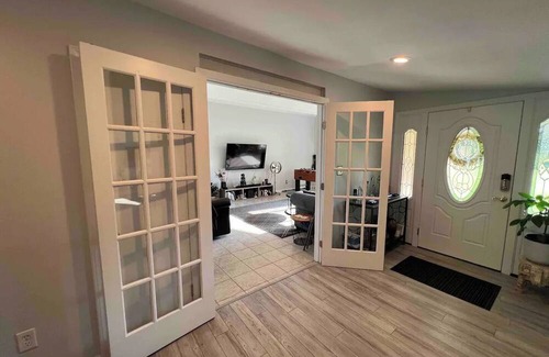 Canton Other | Charming farmhouse ranch - private 2 bed 1 bath - slice of home - shared spaces