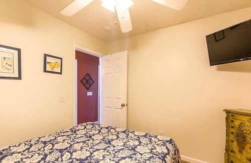 Leesburg House | House #12 Sweet Home Alabama ( pet friendly) Pool View