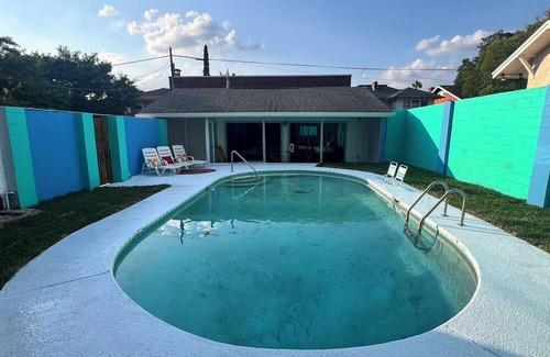 Five Points House | The Pool House at 5 Points