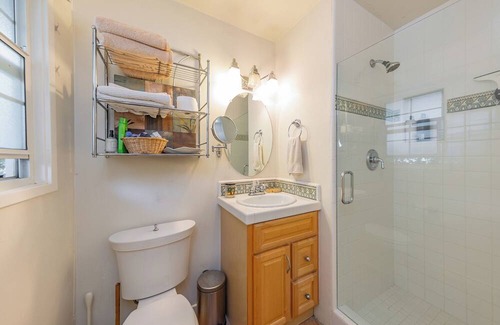 Ojai House | Ojai Home in downtown NEW LISTING DISCOUNT! 2 bedrooms - sleeps 4 - 2bathrooms