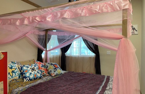 Hesperia House | Charming & private Guesthouse great for a getaway