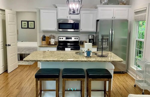 Pawleys Island House | Newly furnished home 5 minutes to the beach with golf cart rental!