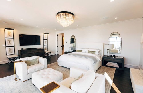 Kingsmill House | The Estate is a 7,000 square foot private estate that is designed to impress.