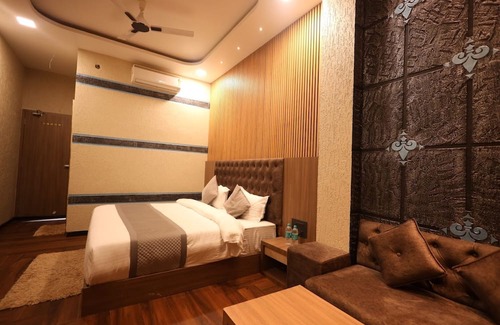 Rajendragram Hotel | BABBA KI BAADI Amarkantak