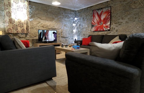 Tabua Apartment | Private 2 bed apartment solar heated swimming pool
