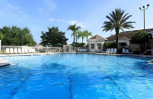Windsor Palms House | This house is a 4 bedroom(s), 2 bathrooms, located in Kissimmee, FL.