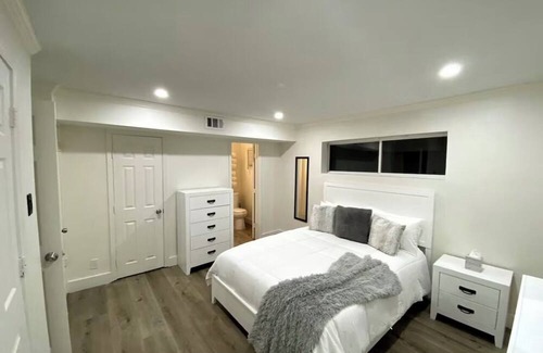 Hyde Park Apartment | A New Aura Of Living- Montrose/River Oaks