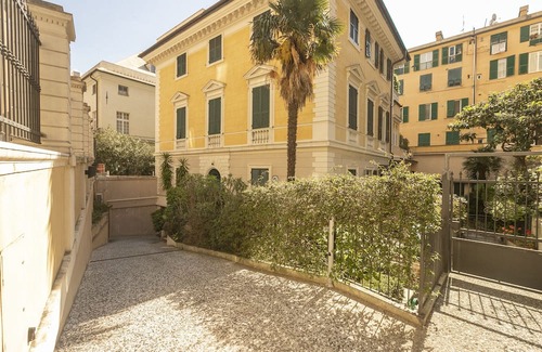 Carignano Apartment | Penthouse - Unique apartment with double garage