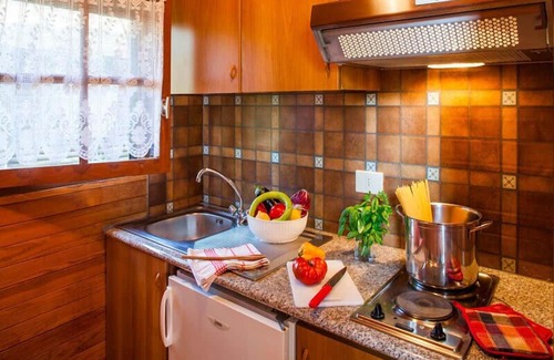 Ceriale Ski Chalet | Bungalow Aromi - Two Bedroom Chalet, Sleeps 5