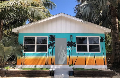 East End House | Rustic 3 bedroom beach house, superb location