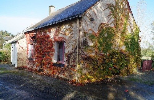 Le Pin House | Gîte "coquelicots" à la Campagne Pour 6-8 Personnes