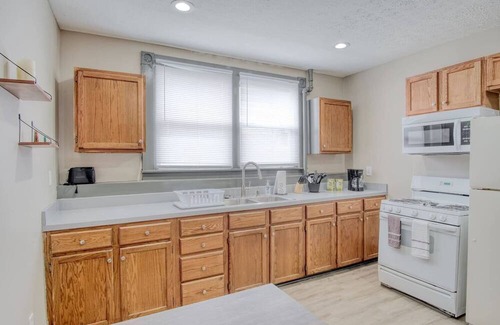 Windsor Park Apartment | *Windsor Park Nook Minutes to downtown Mass Ave*