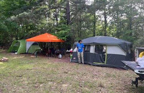 Palestine RV Rental | 10 Person Tent Cabin Rental @ The Fabulous Bok Vegas Petting Zoo