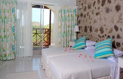 Cap Estate Villa | Bright & Beautiful 2 Bedroom Villa