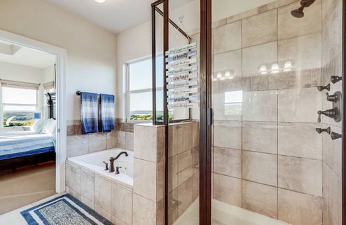 Highland Lake Estates House | Lake Travis - Hill Country Retreat - Lakefront parks & Boat ramp access