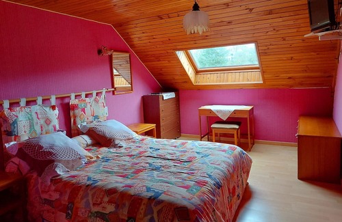 Bouchamps-les-Craon Bed & Breakfast | Guestroom BOUCHAMPS-LES-CRAON, studio flat, 5 persons