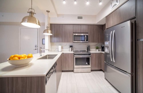 Glenvar Heights Apartment | #219 - Tucker Dadeland