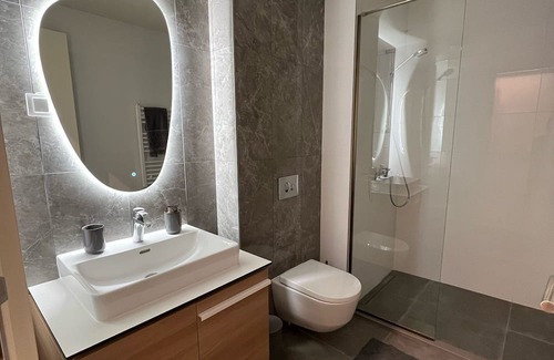 Sarajevska Apartment | 2-Bedroom Luxurious Apartment BW