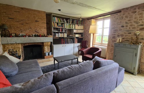 Ecoche House | Family home in green Beaujolais