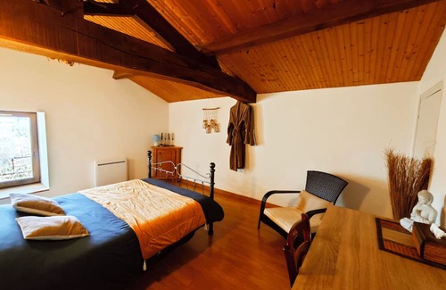 Aizenay House | Gîte à la Campagne de 6 à 14 Pers, au Cœur de la Vendée