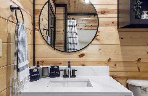 Broken Bow Cabin | Broken Road Hideaway in Hochatown/Broken Bow, OK