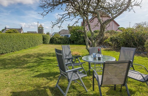 Marloes Cottage | Beacon House, Holiday Cottage Marloes, Pembrokeshire, Sleeps 4, 2 bedrooms, bathrooms