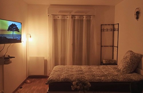 Puteaux Apartment | Petite Touche Douceur - Studio Avec Parking et Terrasse