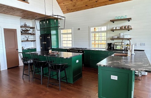 Chaplin Cabin | Luxury in the Country. Chalet Style Cabin on secluded 61 Acres with 3 acre Lake