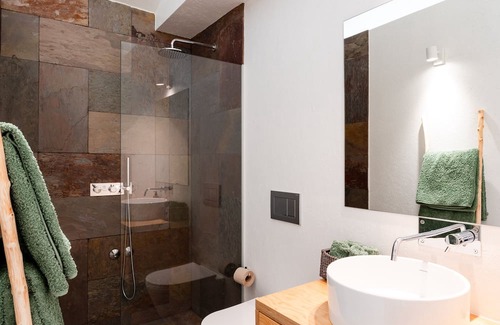 Oliveira do Douro Villa | Douro Riverside Refuge Lodge