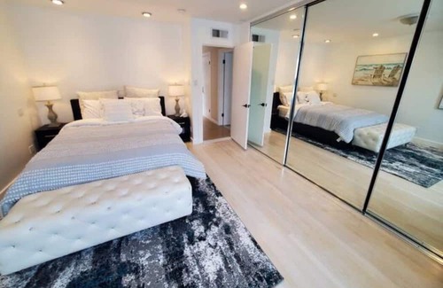 Parkside House | FREE EV Charger, Beautiful Home 4 Bd. 2 Ba. SF.