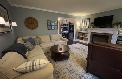 Saratoga Springs House | Saratoga Family Fun with pool, minutes to downtown and Saratoga racetrack