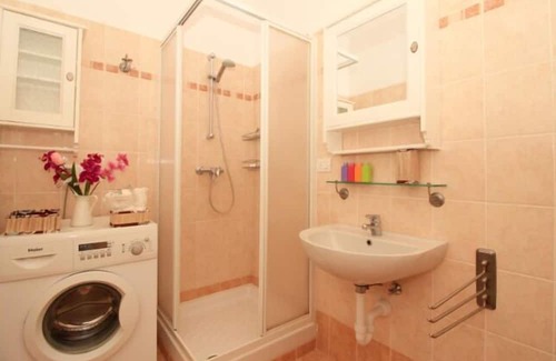 Menaggio Apartment | Vacation apartment/apartment for 2 guests with 40m² in Menaggio (152901)