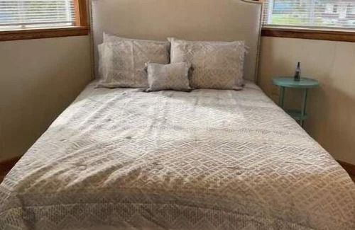 Rupert House | Lovely 3-Bedroom on 7th Street