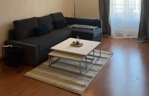 Quartier Chorier-Berriat Apartment | Le Filmophile Spacieux Avec 2 Balcons et Garage Privé