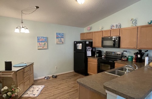 Dunedin House | Charming 2BR/2BA Rental in The Villages: Relax in Style in Dunedin