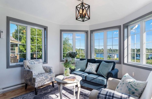 Saint Louis de Kent Other | Riverview, King bed main floor, 4 bedroom, 2 bathroom Farmhouse