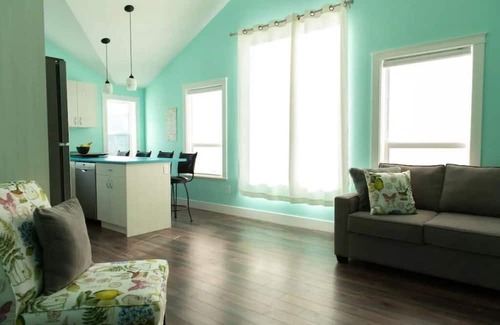 Sooke Apartment | Sooke by Nature-Carriage House Suite