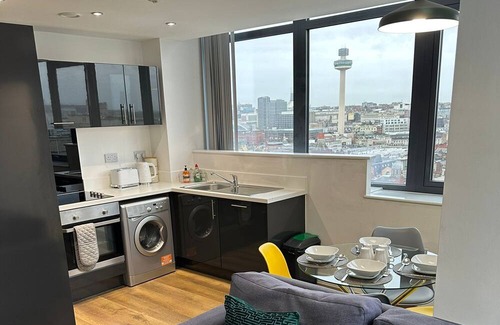 Pier Head Apartment | City View Two Bedroom Apartment Liverpool
