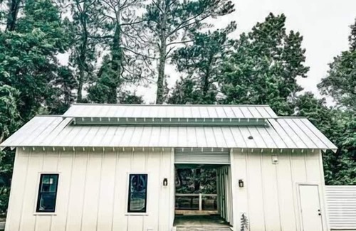Hanahan House | Pool House on a tidal creek