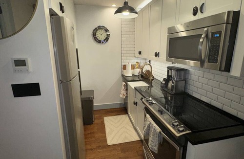 Bedford-Stuyvesant Apartment | Cozy two bedroom retreat bklyn