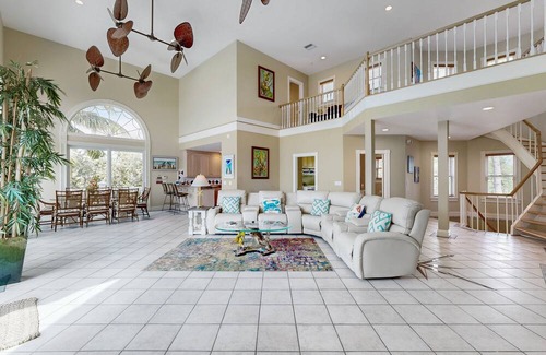 Sugarloaf Key House | Dog-friendly oceanfront house with pool & beach access - short drive to Key West