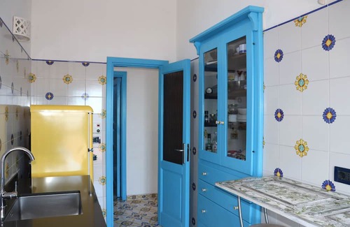 Santa Marina Salina House | Casa Segreto, on the tourist port of Salina