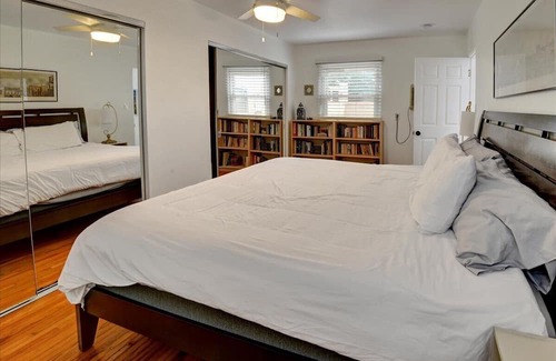 Los Feliz House | HOLLYWOOD SIGN Vintage Charm CENTRALIZED LOCATION