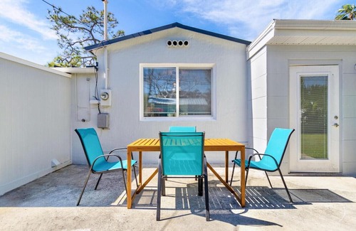 Redington Beach House | Stylish Bungalow Steps to Beach!