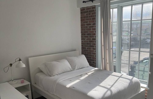 Bedford-Stuyvesant Apartment | Cozy Brooklyn retreat.Pet Friendly three room
