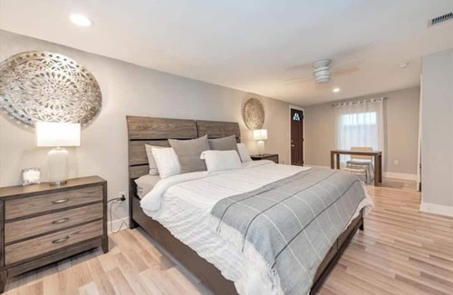 Washington Ave./ Memorial Park House | Lovely 3BR/Bath in Houston's heart. Downtown, Montrose, Heights