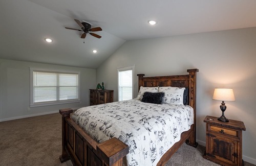 Ringgold Other | 5 minutes from Riverstar Casino! Beautifully renovated farmhouse!!
