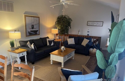 Avalon House | Now available Avalon 4 bedroom 2 bath with beautiful sunsets and pet friendly