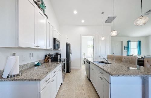 Mariner House | Beach décor awaiting your next vacation. Families welcome- Pet friendly